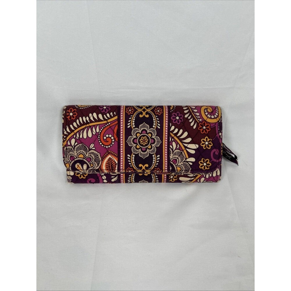 Vera Bradley Very Berry Purple Paisley Trifold Wallet Clutch Floral Quilted